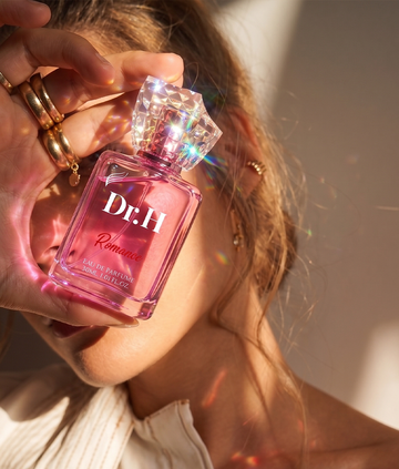 Dr. H Romance women's Eau de Parfum opening with refreshing tea, bergamot and osmanthus, followed by orchid, jasmine and rose with a warm vanilla, musk and patchouli base